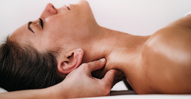 What's Going On When Your Hips Are Making Noise? image